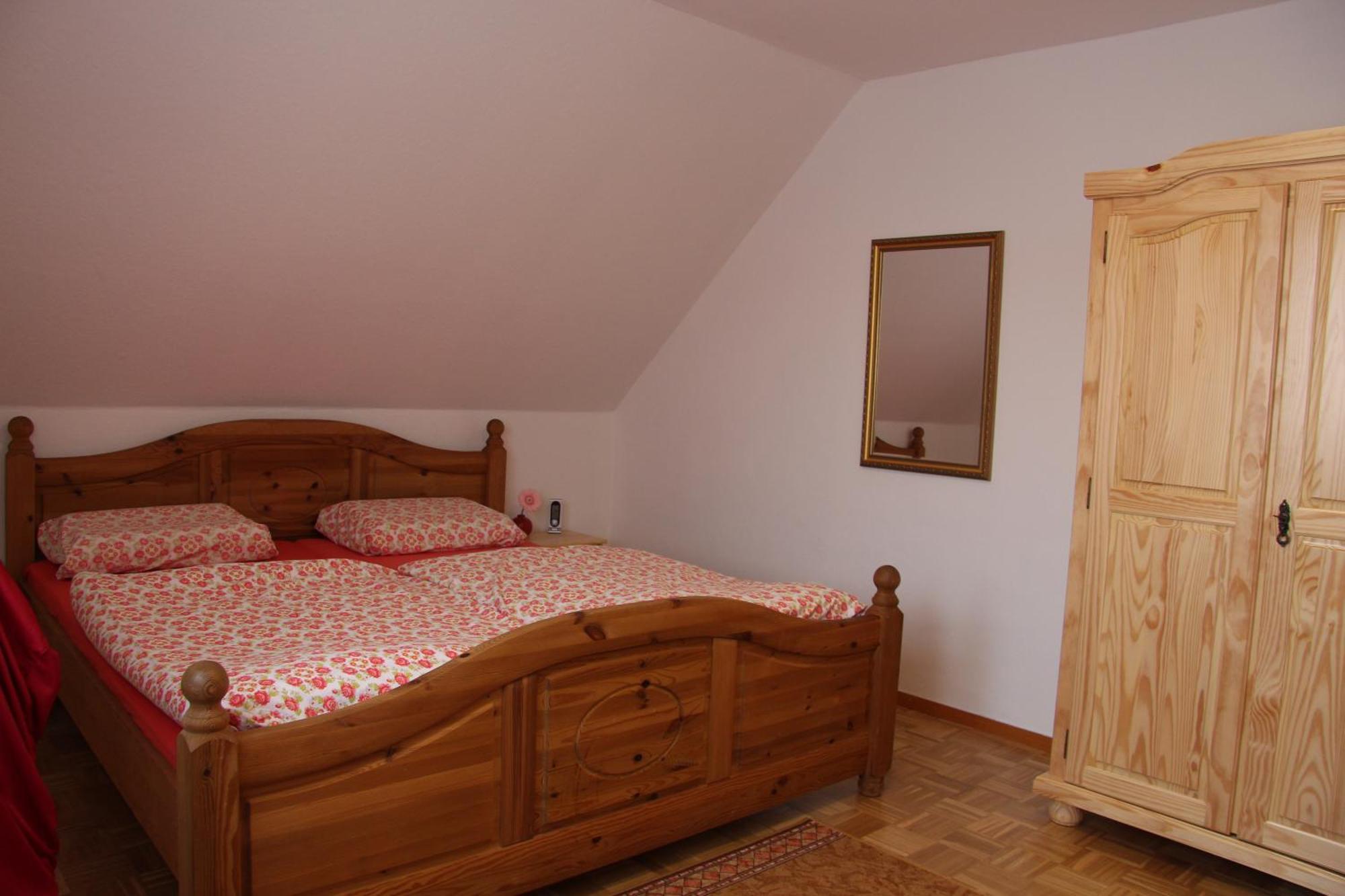 Hotel Am Schloss Neuenstein Номер фото